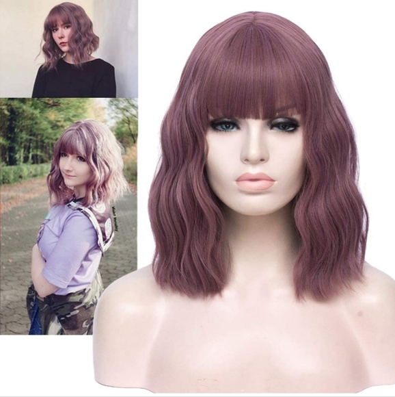 Black short wig with bangs and hairnet - Picture 3 of 9